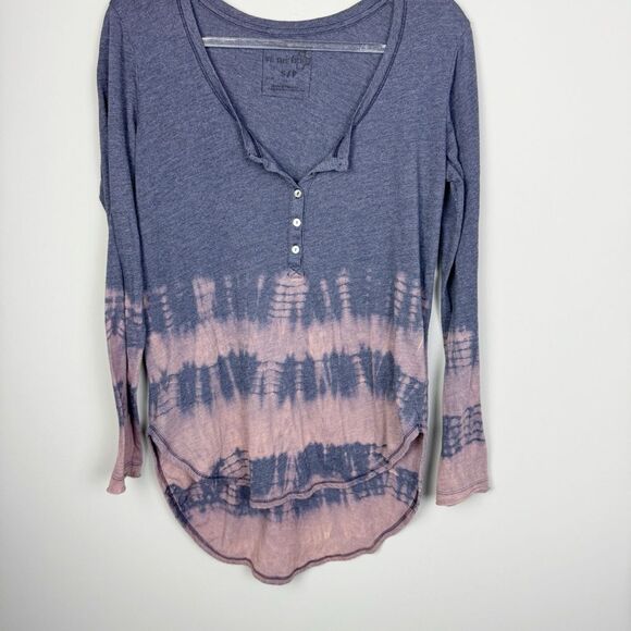 FREE PEOPLE | WE THE FREE Dip Tie Dye Henley Blue Women’s Size Small - Picture 1 of 9